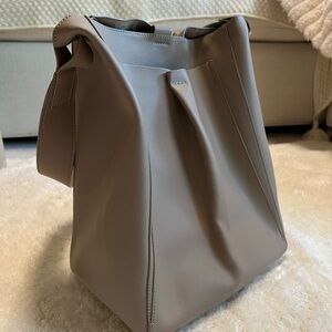 Everlane Taupe Tote Bag